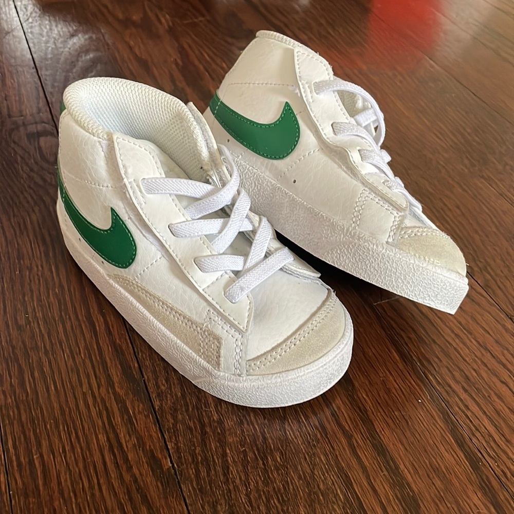 Nike Blazer mid 77. Toddler 8C.